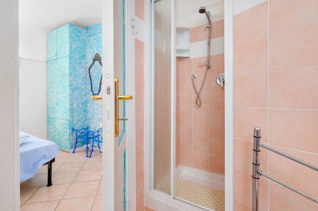 Agenzia Immobiliare vendite e affitti case appartamenti ville casali stazzi Costa Smeralda, Arzachena, Palau, Cannigione, la Conia, Baja Sardinia, Porto Cervo, Porto Sole, Abbiadori, Costa Smeralda e Porto Rotondo.
