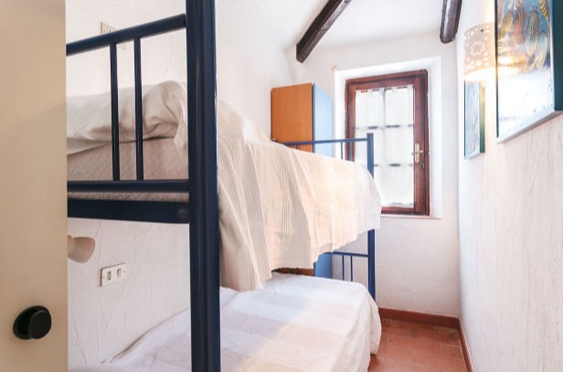 Agenzia Immobiliare vendite e affitti case appartamenti ville casali stazzi Costa Smeralda, Arzachena, Palau, Cannigione, la Conia, Baja Sardinia, Porto Cervo, Porto Sole, Abbiadori, Costa Smeralda e Porto Rotondo.
