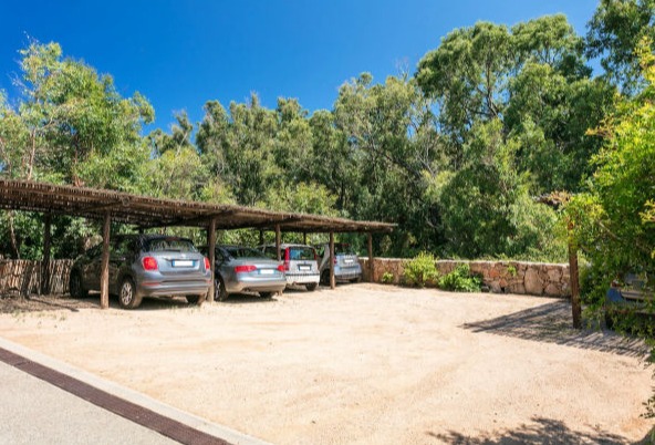 Agenzia Immobiliare vendite e affitti case appartamenti ville casali stazzi Costa Smeralda, Arzachena, Palau, Cannigione, la Conia, Baja Sardinia, Porto Cervo, Porto Sole, Abbiadori, Costa Smeralda e Porto Rotondo.