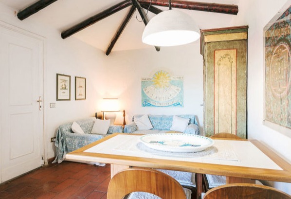 Agenzia Immobiliare vendite e affitti case appartamenti ville casali stazzi Costa Smeralda, Arzachena, Palau, Cannigione, la Conia, Baja Sardinia, Porto Cervo, Porto Sole, Abbiadori, Costa Smeralda e Porto Rotondo.