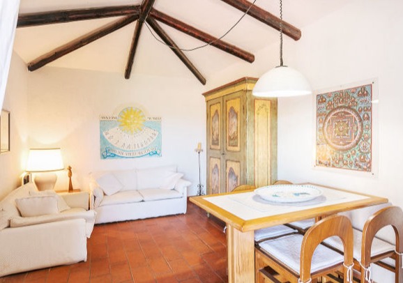 Agenzia Immobiliare vendite e affitti case appartamenti ville casali stazzi Costa Smeralda, Arzachena, Palau, Cannigione, la Conia, Baja Sardinia, Porto Cervo, Porto Sole, Abbiadori, Costa Smeralda e Porto Rotondo.