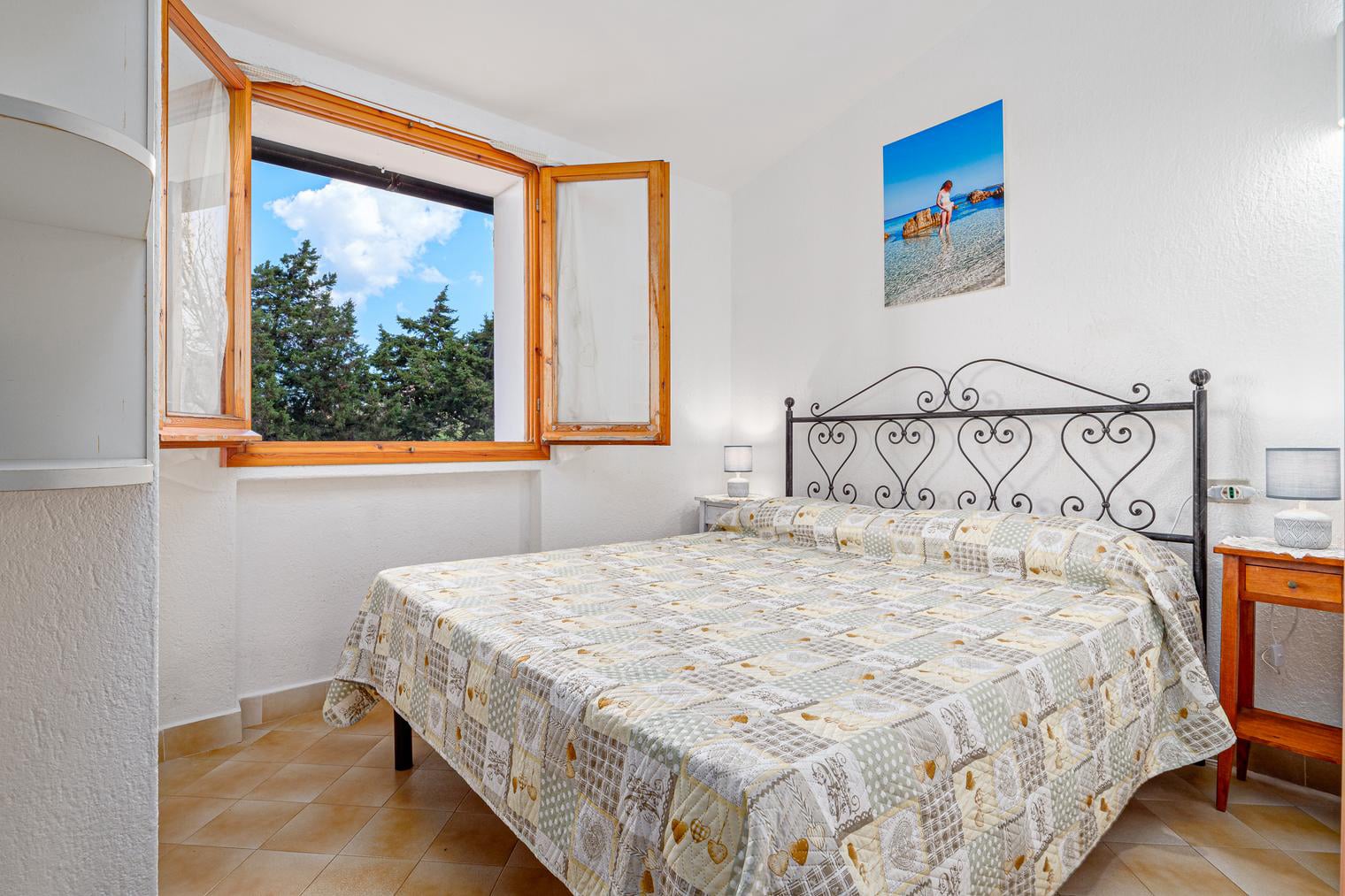 Agenzia Immobiliare vendite e affitti case appartamenti ville casali stazzi Costa Smeralda, Arzachena, Palau, Cannigione, la Conia, Baja Sardinia, Porto Cervo, Porto Sole, Abbiadori, Costa Smeralda e Porto Rotondo.
