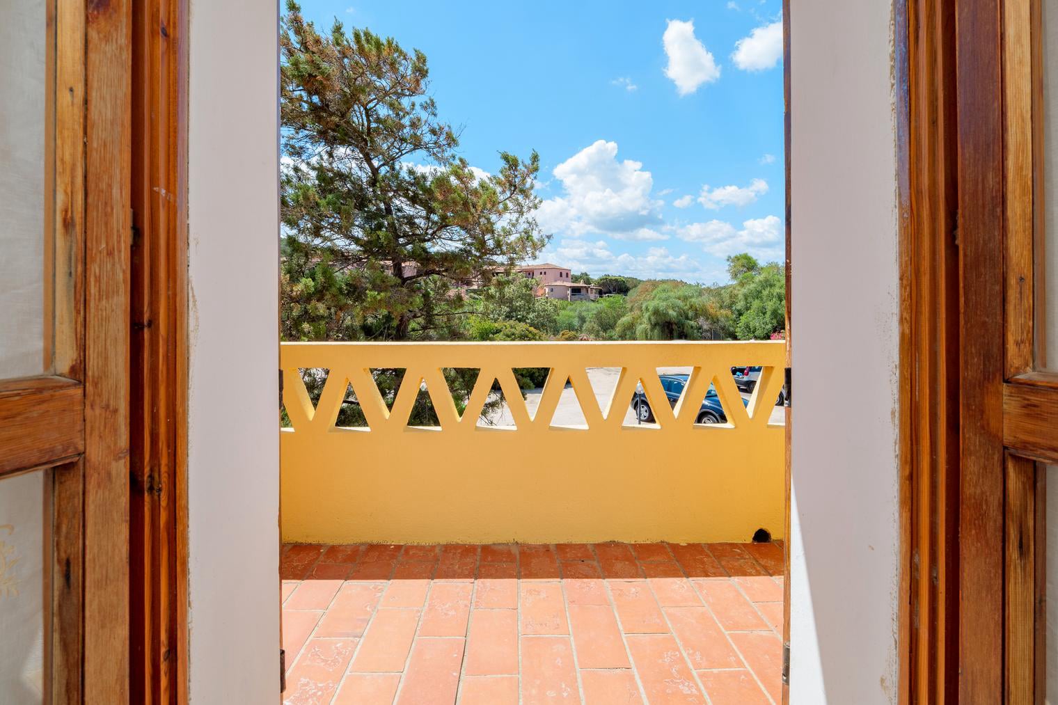 Agenzia Immobiliare vendite e affitti case appartamenti ville casali stazzi Costa Smeralda, Arzachena, Palau, Cannigione, la Conia, Baja Sardinia, Porto Cervo, Porto Sole, Abbiadori, Costa Smeralda e Porto Rotondo.